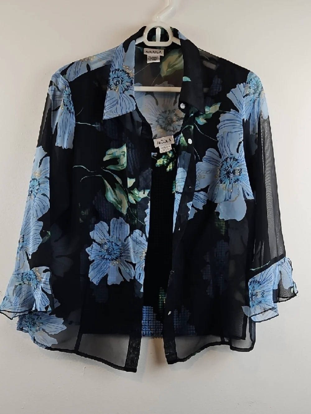 NICOLA Black Sheer Floral Button-Front Blouse with Blue Floral Tank Size Medium - Picture 4 of 8